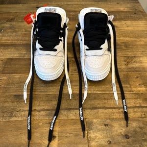 Lightly Worn Off-White Mid Off Court 3.0 Sneaker